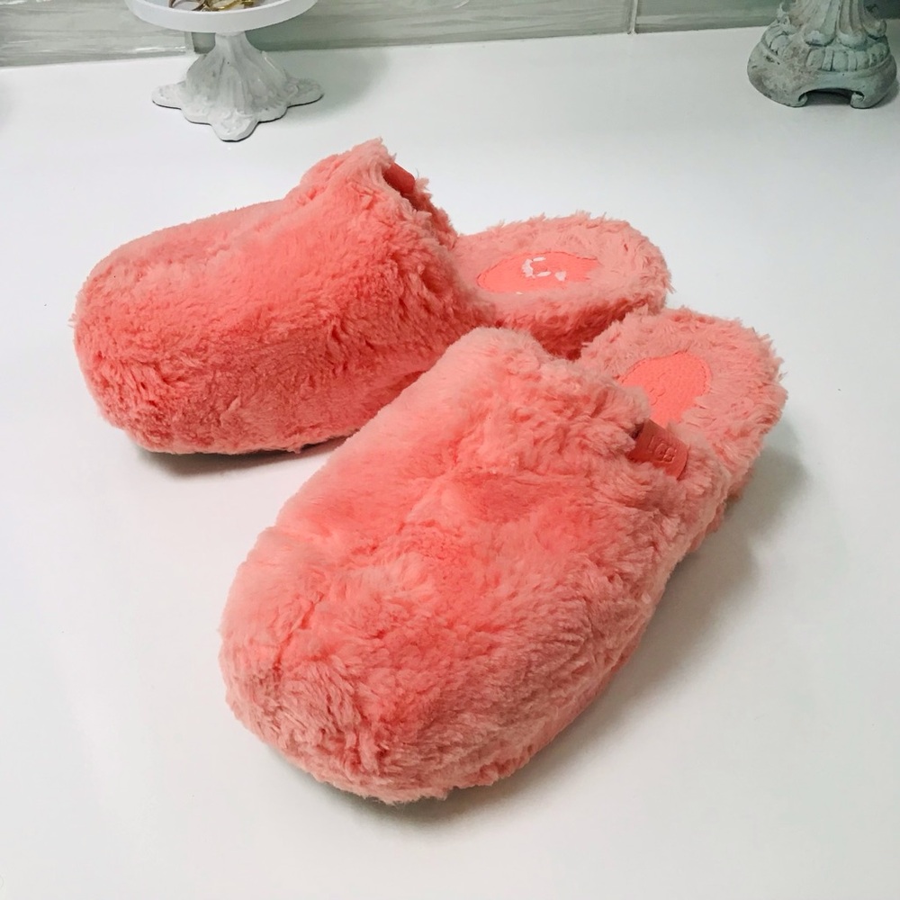 Ugg 🍑 Peach Fuzz Ya Platform Clogs Sz 6 Like New!